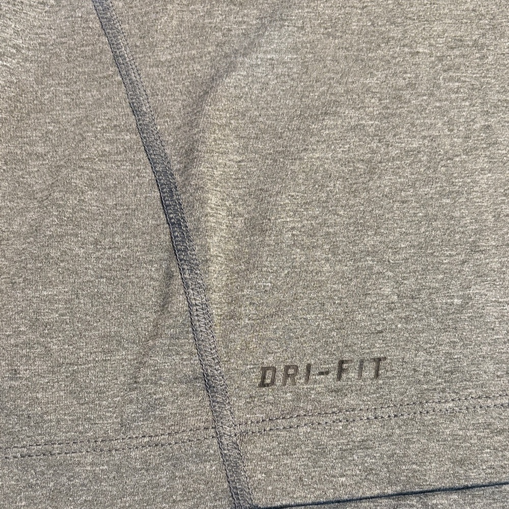 Nike Men's Gray Dri-FIT Tank Top - Picture 3 of 12
